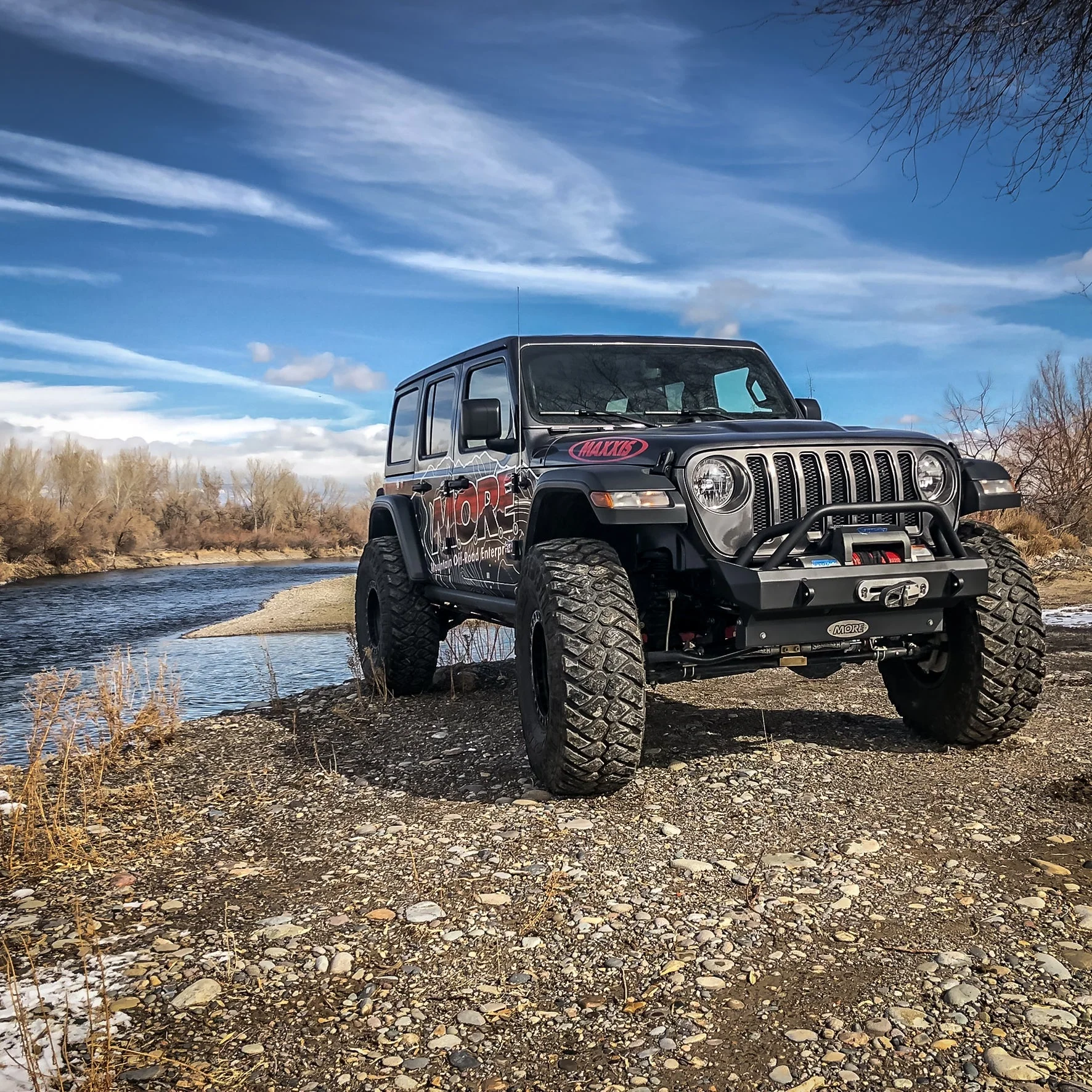 "Rock Proof" Front Bumper with Tube Work for Jeep Gladiator JT (2020+) - Image 3
