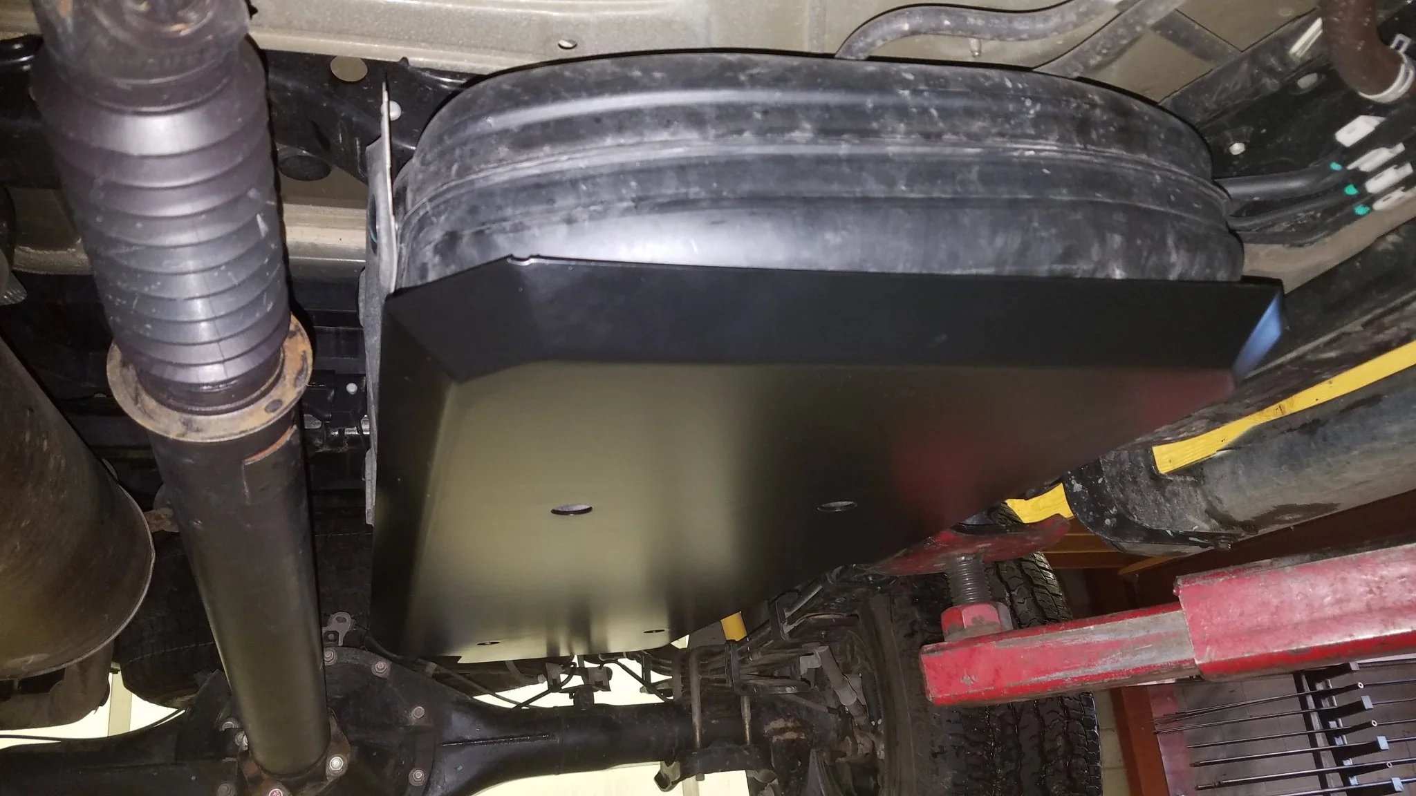 Gas Tank Skid Plate 26 gallon (Steel) for Toyota Tundra Gen 2 (2007-21) - Image 3